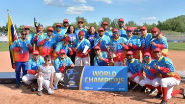 Así fue el recibimiento a los campeones mundiales de sóftbol 2025 (+Video)
