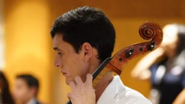 Simón Ablan: Un puente cultural que lleva el arte del cello venezolano a estudiantes norteamericanos