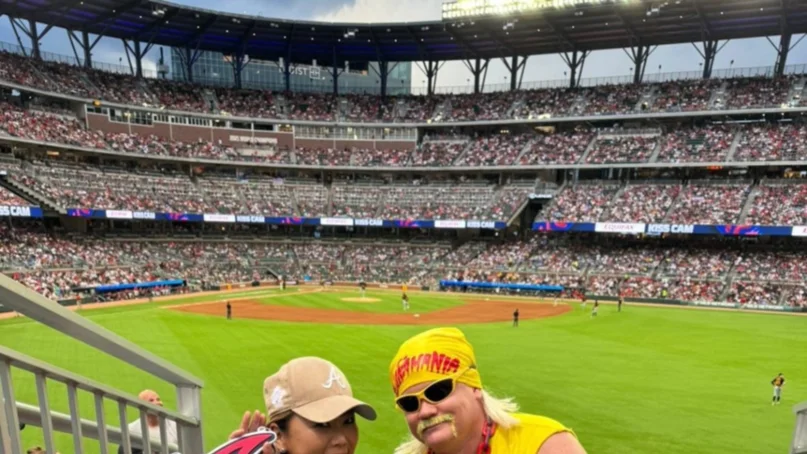 MLB: Ronald Acuña tiene este gesto con uno de sus mayores fanáticos en Atlanta (+video)