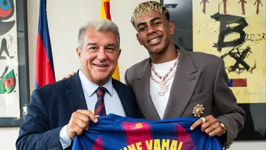 Lamine Yamal extiende su vínculo con Barcelona y llevará el icónico '10' Lamine Yamal extiende su vínculo con Barcelona y llevará el icónico '10'