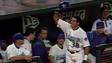 Alex Cabrera cuenta cómo fue su llegada a Japón tras impactar en la MLB Alex Cabrera cuenta cómo fue su llegada a Japón tras impactar en la MLB