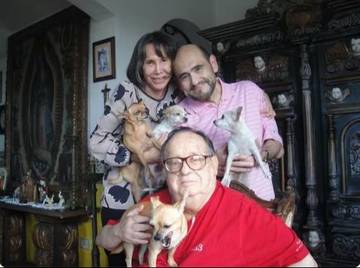 Édgar Vivar “Don Barriga” defiende a “capa y espada” a Florinda Meza