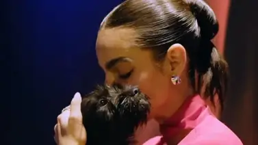 María Gabriela de Faría adopta a su propio 'Krypto' en la premiere de Superman María Gabriela de Faría adopta a su propio 'Krypto' en la premiere de Superman