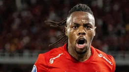 Jhon Murillo revienta las redes con este golazo en la Copa Sudamericana (+video)