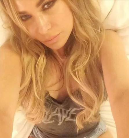 La foto de Carmen Electra que movió las redes sociales a sus 53 años