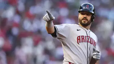 MLB: ¡Nuevo pretendiente! Eugenio Suárez podría volver a este equipo en 2025 (+Detalles) MLB: ¡Nuevo pretendiente! Eugenio Suárez podría volver a este equipo en 2025 (+Detalles)