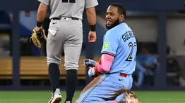 MLB: Vladimir Guerrero Jr batea, sonríe y se divierte a costa de Yankees