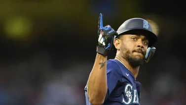 MLB: ¡Nunca antes visto! Julio Rodríguez impone récord único en los libros (+Detalles)