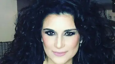 Karina: Bajo torrencial aguacero la artista estremeció a 15 mil fans en Carabobo Karina: Bajo torrencial aguacero la artista estremeció a 15 mil fans en Carabobo