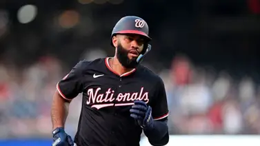 MLB: ¿Se cae la operación de Eugenio Suárez? Yankees adquieren a este infielder dominicano (+video) MLB: ¿Se cae la operación de Eugenio Suárez? Yankees adquieren a este infielder dominicano (+video)