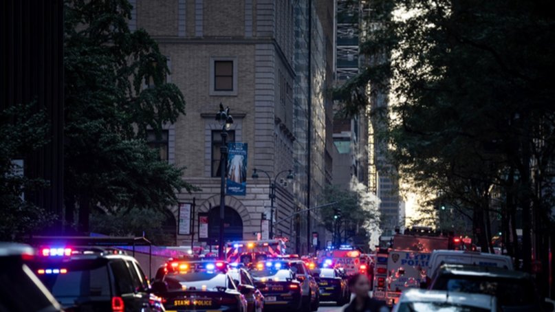 Tragedia en Nueva York: Tiroteo en la sede de la NFL de Manhattan deja dos heridos y al atacante muerto (+Video)