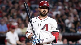 MLB: ¿Tiene fractura? Esto dicen los rayos-X sobre el pelotazo que recibió Eugenio Suárez