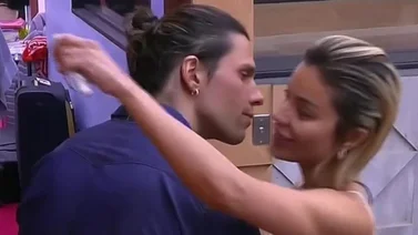 Presentadora de Telemundo desborda química con la expareja de Aleska Génesis