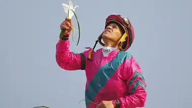 Sorpresa mayúscula en el Opening Day: Javier Castellano silencia la pizarra de Saratoga Sorpresa mayúscula en el Opening Day: Javier Castellano silencia la pizarra de Saratoga