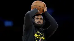LeBron James toma una drástica decisión para la agencia libre de la NBA