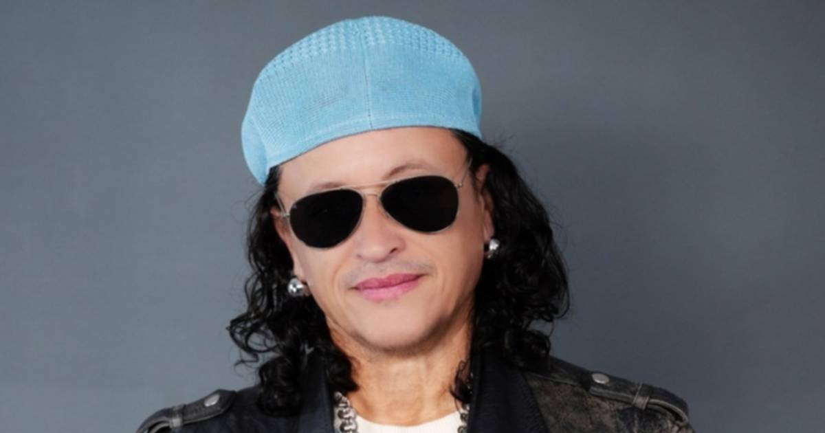 Elvis Crespo afligido por perder objeto valioso en un vuelo