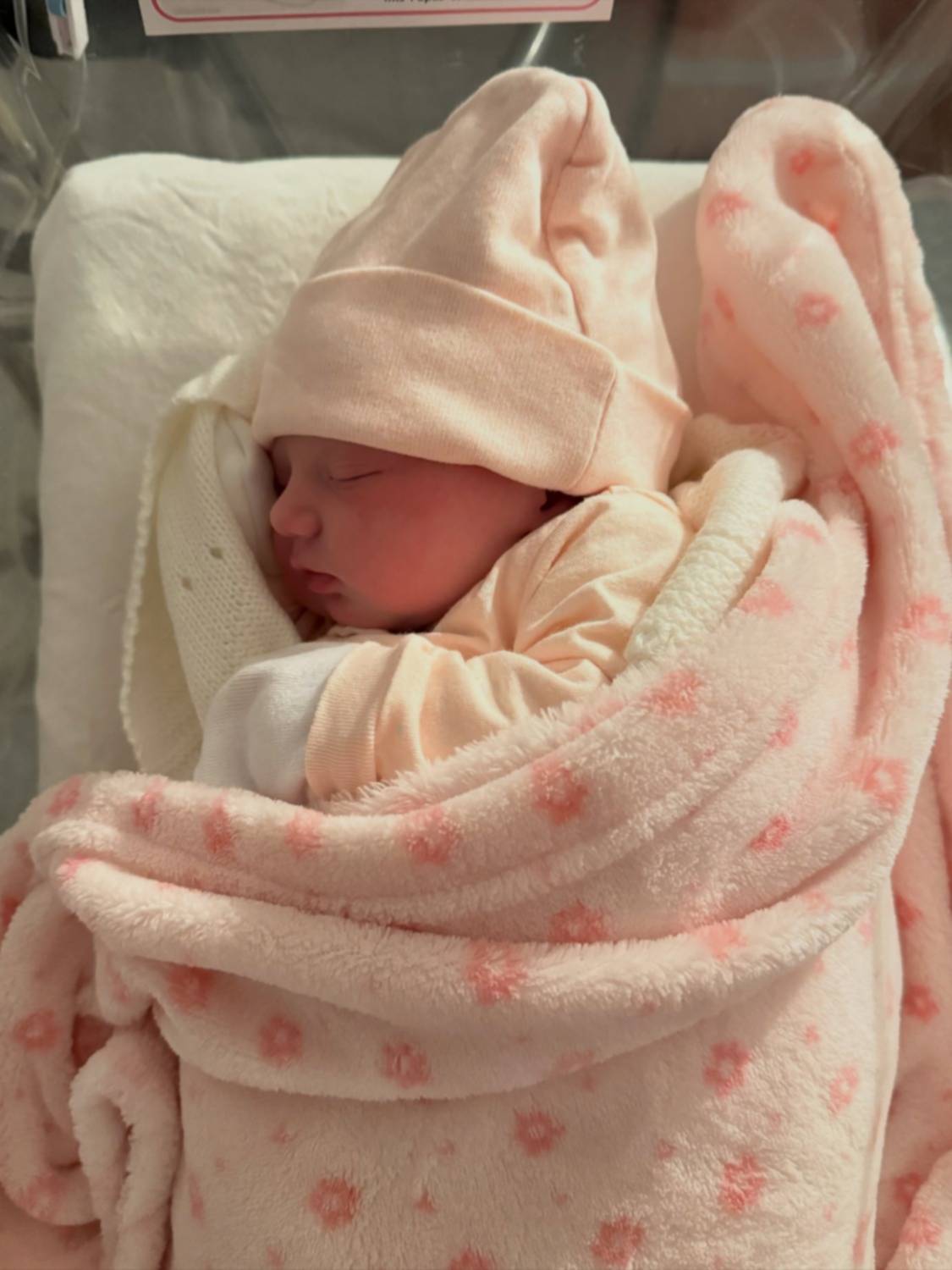 Fabiana, hija de Eduardo Rodríguez Giolitti, da la bienvenida a su primera bebé Fabiana, hija de Eduardo Rodríguez Giolitti, da la bienvenida a su primera bebé