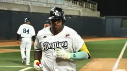 LVBP: Un ex Leones reforzará los jardines de Tiburones en la próxima temporada
