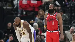 Estrellas en el mercado: Los agentes libres más cotizados que siguen disponibles en la NBA