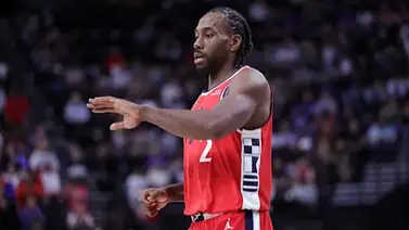 Los Raptors frenan el megapaspaso de Kawhi Leonard por el riesgo de sanciones de la NBA Los Raptors frenan el megapaspaso de Kawhi Leonard por el riesgo de sanciones de la NBA