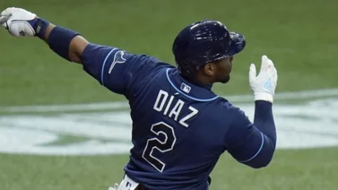 MLB: Yandy Díaz pegó su cuadrangular 15 de la campaña ante los Yankees