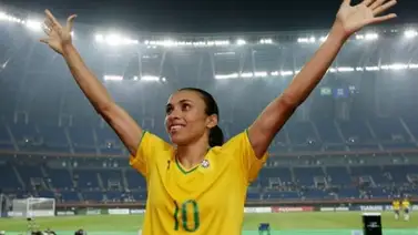 Marta se despidió de la selección tras su último partido del Mundial femenino con Brasil (+Video) Marta se despidió de la selección tras su último partido del Mundial femenino con Brasil (+Video)