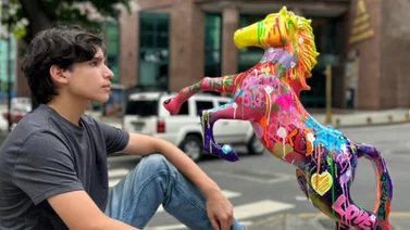Joven venezolano de 14 años inaugura Galería de Arte en Caracas (+ Detalles)