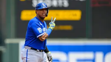 MLB: Salvador Peréz castigó a Carlos Carrasco con este largo doble (+Video) MLB: Salvador Peréz castigó a Carlos Carrasco con este largo doble (+Video)