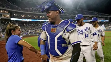 MLB: Salvador Pérez feliz de haberse quedado en Kansas City (+Declaraciones) MLB: Salvador Pérez feliz de haberse quedado en Kansas City (+Declaraciones)
