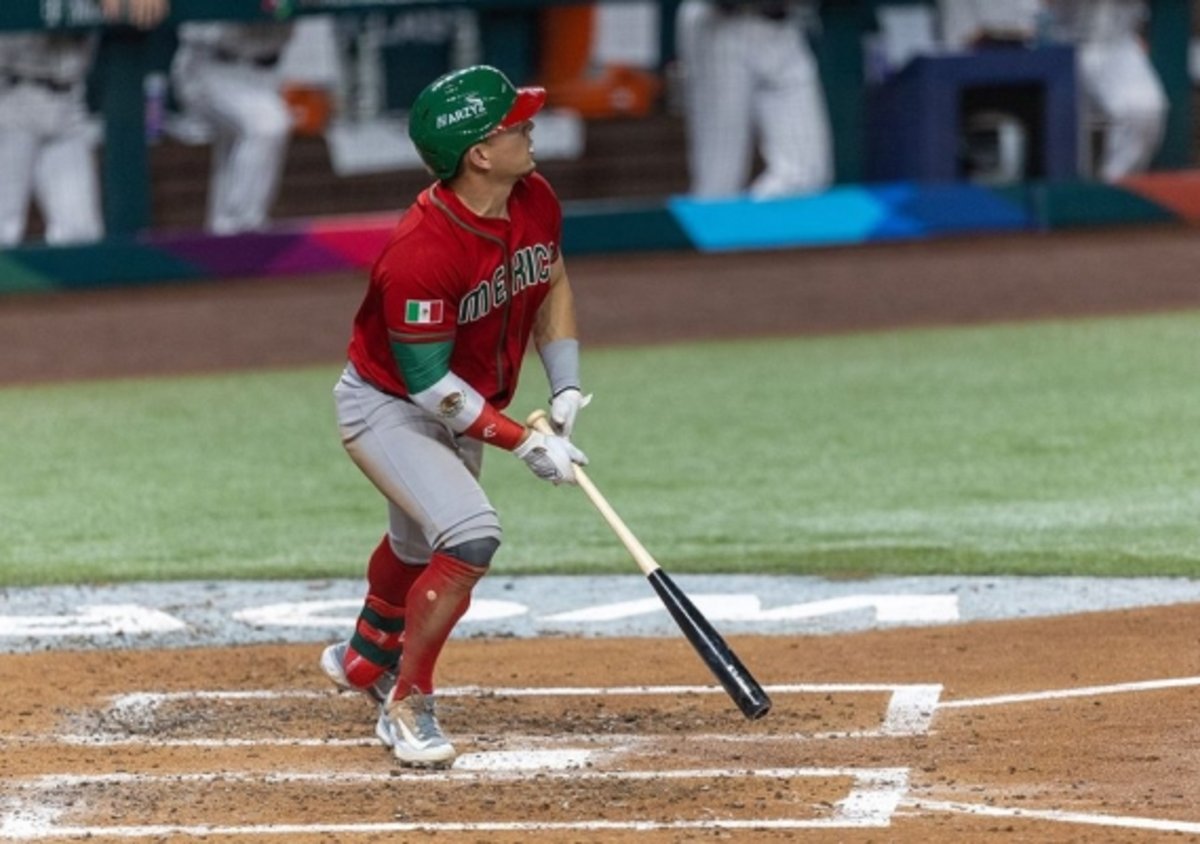 Mexicano Luis Urías pasa de los Brewers a los Red Sox en fecha límite de  cambios en la MLB