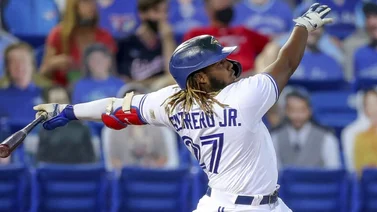 MLB: Vladimir Guerrero Jr. vuela el monstruo verde en el primer inning (+Video)