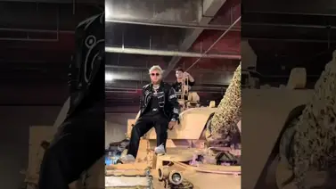 Así fue la excéntrica llegada de Jake Paul a su pelea ante Nate Díaz (+Video) Así fue la excéntrica llegada de Jake Paul a su pelea ante Nate Díaz (+Video)