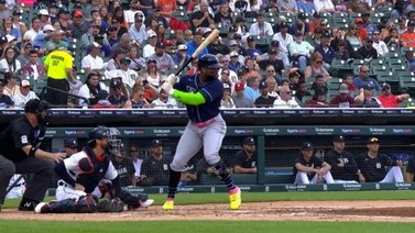 MLB: Yandy Díaz sigue aumentando su número histórico de cuadrangulares en Grandes Ligas