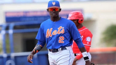 El novato dominicano de los Mets Ronny Mauricio cambiará de posición a la defensiva
