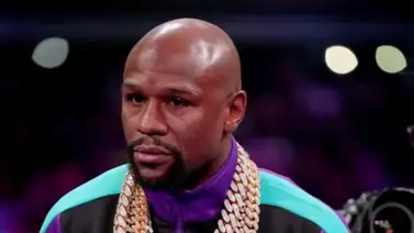 Floyd Mayweather considera que Spence Jr. debe subir dos o tres categorías Floyd Mayweather considera que Spence Jr. debe subir dos o tres categorías