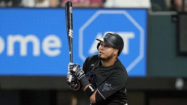 MLB: Luis Arráez no pudo "quitarse el yugo" ante los Rojos de Cincinnati  (+numeritos)