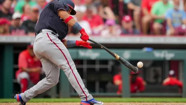 MLB: Keibert Ruíz la mandó a volar ante los Atléticos (+Video)