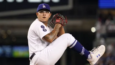 MLB: ¡Órale! Julio Urías impuso récord para un lanzador mexicano