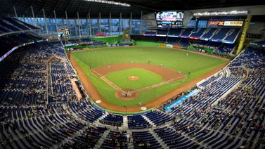 MLB: Empresario acusa a Derek Jeter de destruir el Estadio de los Marlins