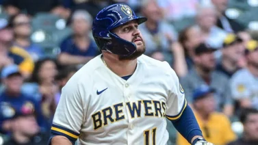 MLB: Rowdy Tellez cada vez más cerca de volver con los Cerveceros