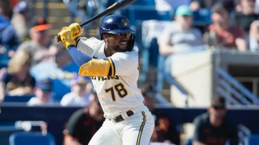 MLB: Este venezolano se roba el show en los Cerveceros de Milwaukee