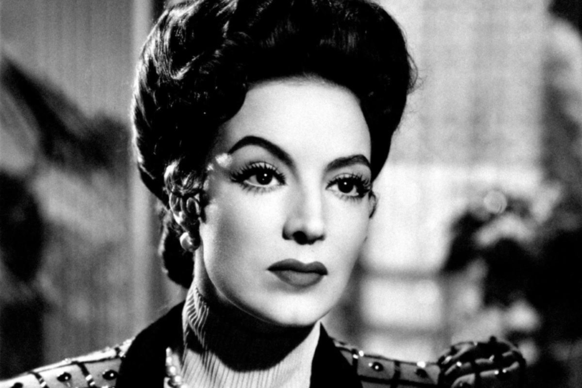 Recuerdas a la diva del cine mexicano, María Félix? Mattel lanzó al mercado  una Barbie en su honor