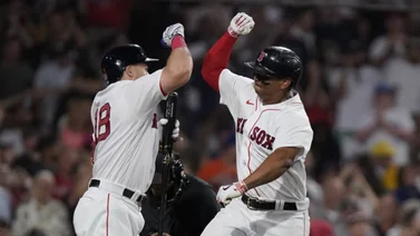 MLB: ¡Descomunal! Rafael Devers la envió al segundo piso