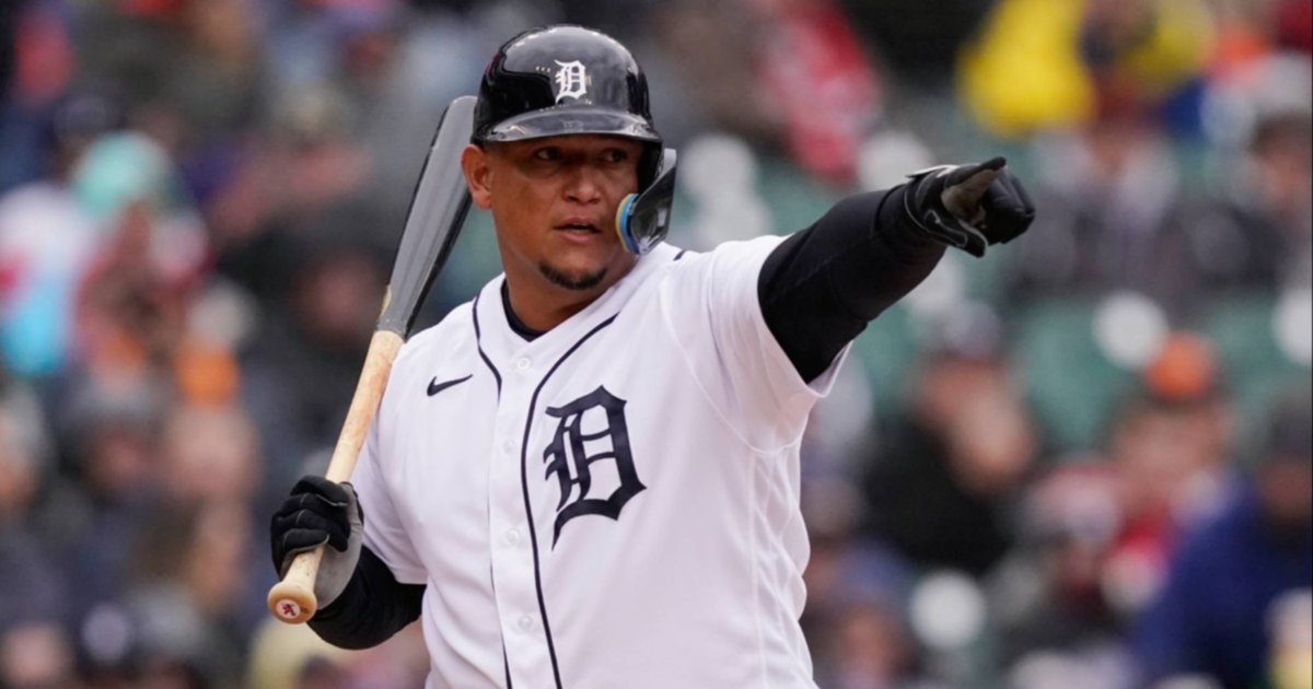 MLB: Miguel Cabrera hace historia con un solo swing (+Video)