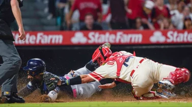 Angels perdieron a pesar del triple play en el octavo inning