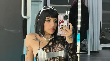 Cazzu posa para Rolling Stones y habla de cómo se siente en la última fase de su embarazo