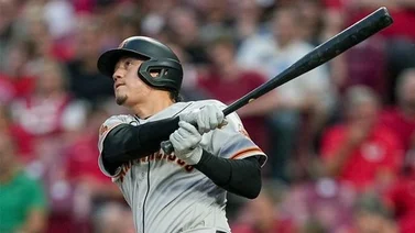 MLB: ¡Poderoso! Vea el cuadrangular de Wilmer Flores para abrir el marcador ante los Phillies (+video)