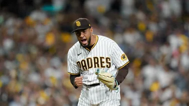 MLB: Mira la causa por la que Robert Suárez fue expulsado del juego (+Video)