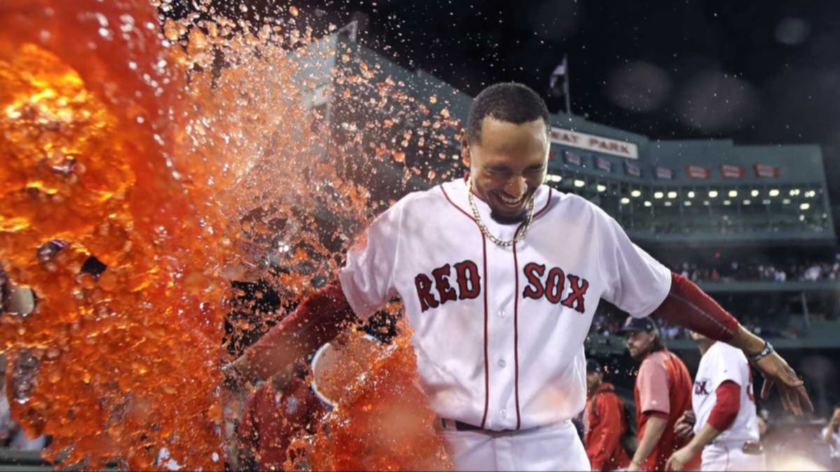 Mookie Betts Guante de Oro la estrella de Boston Medias Rojas.jpg