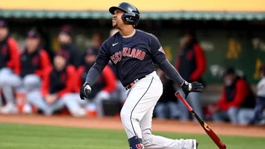 MLB: José Ramírez llega a los 20 vuelacercas ante los Azulejos (+Video)